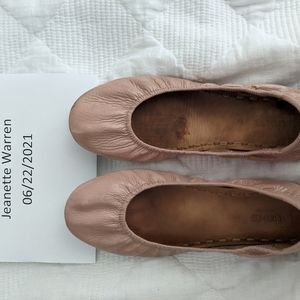 Size 11 fair condition blush patent Tieks